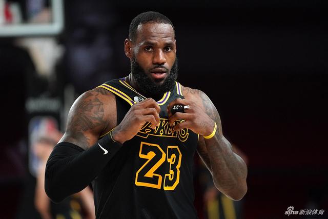 哈登赞海佐尼亚重返NBA，骑士争冠拼图显现新面貌